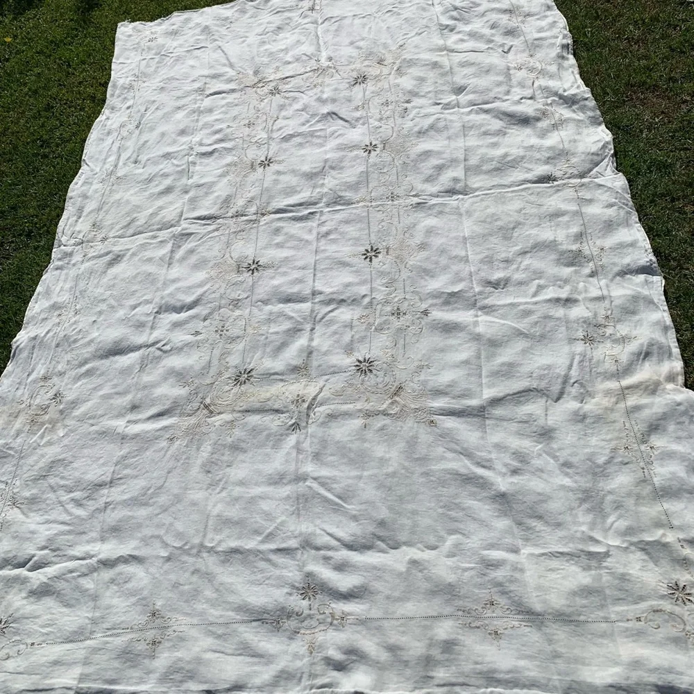 Table cloth
